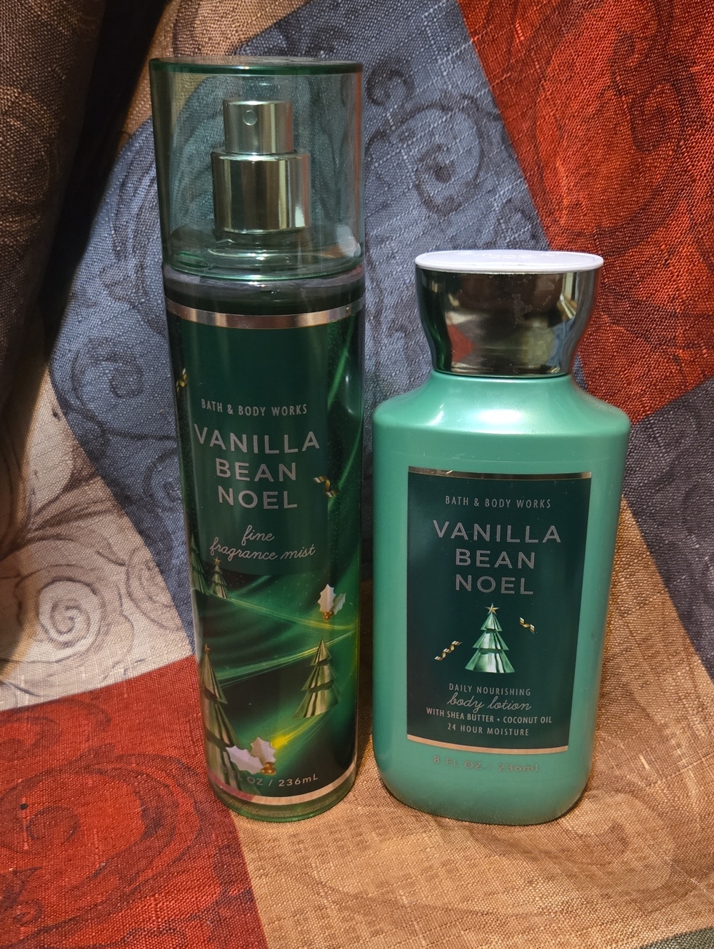Bath & Body Works Vanilla Bean Noel Green Fragrance Mist & Lotion Set